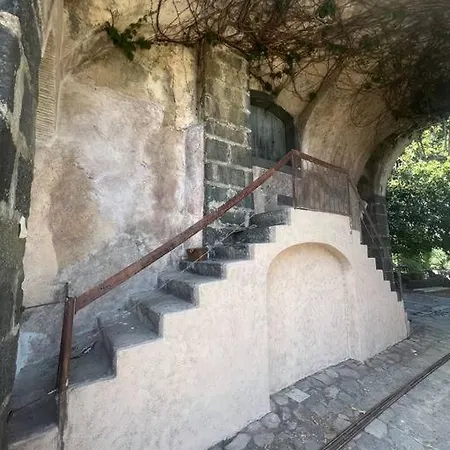 Ξενοδοχείο Puleera San Leonardello
